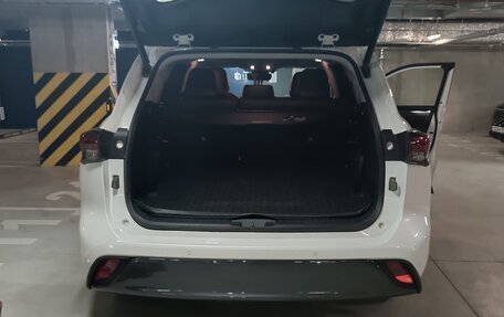 Toyota Highlander, 2020 год, 5 400 000 рублей, 9 фотография