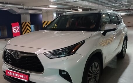 Toyota Highlander, 2020 год, 5 400 000 рублей, 3 фотография