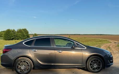 Opel Astra J, 2013 год, 870 000 рублей, 4 фотография
