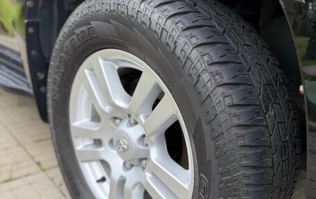 Toyota Land Cruiser Prado 150 рестайлинг 2, 2011 год, 3 550 000 рублей, 32 фотография