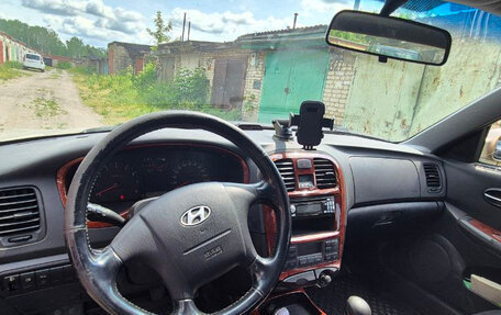Hyundai Sonata IV рестайлинг, 2004 год, 310 000 рублей, 3 фотография