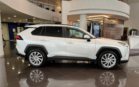 Toyota RAV4, 2021 год, 3 719 000 рублей, 5 фотография