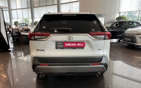 Toyota RAV4, 2021 год, 3 719 000 рублей, 7 фотография