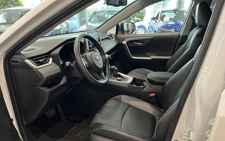 Toyota RAV4, 2021 год, 3 719 000 рублей, 20 фотография