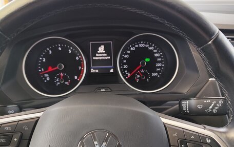 Volkswagen Tiguan II, 2021 год, 3 300 000 рублей, 5 фотография