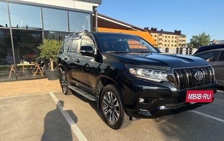 Toyota Land Cruiser Prado 150 рестайлинг 2, 2021 год, 7 750 000 рублей, 11 фотография