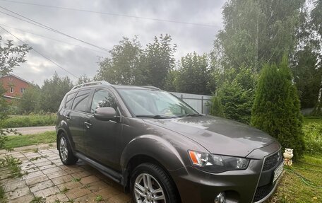 Mitsubishi Outlander III рестайлинг 3, 2010 год, 1 550 000 рублей, 6 фотография