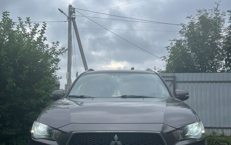 Mitsubishi Outlander III рестайлинг 3, 2010 год, 1 550 000 рублей, 2 фотография