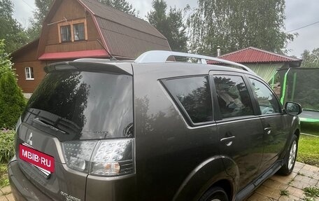 Mitsubishi Outlander III рестайлинг 3, 2010 год, 1 550 000 рублей, 5 фотография