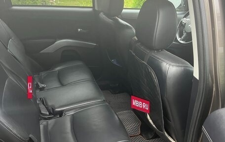 Mitsubishi Outlander III рестайлинг 3, 2010 год, 1 550 000 рублей, 14 фотография