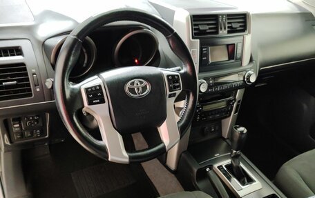Toyota Land Cruiser Prado 150 рестайлинг 2, 2012 год, 2 600 000 рублей, 12 фотография