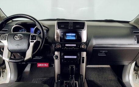 Toyota Land Cruiser Prado 150 рестайлинг 2, 2012 год, 2 600 000 рублей, 10 фотография