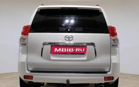 Toyota Land Cruiser Prado 150 рестайлинг 2, 2012 год, 2 600 000 рублей, 6 фотография