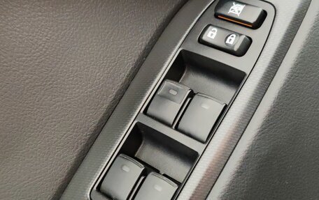 Toyota Land Cruiser Prado 150 рестайлинг 2, 2012 год, 2 600 000 рублей, 18 фотография