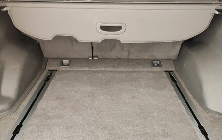 Toyota Land Cruiser Prado 150 рестайлинг 2, 2012 год, 2 600 000 рублей, 20 фотография