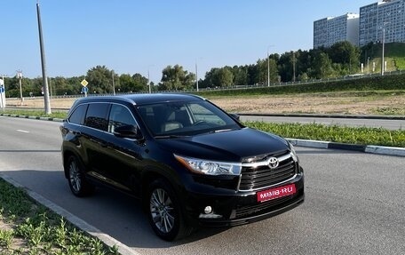 Toyota Highlander III, 2015 год, 3 390 000 рублей, 1 фотография