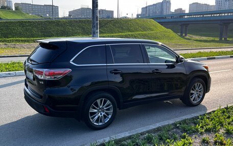 Toyota Highlander III, 2015 год, 3 390 000 рублей, 3 фотография