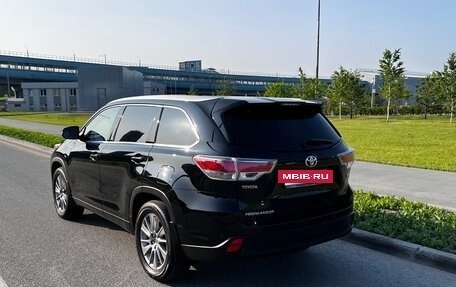 Toyota Highlander III, 2015 год, 3 390 000 рублей, 7 фотография