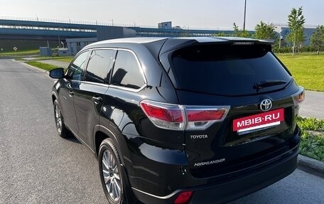 Toyota Highlander III, 2015 год, 3 390 000 рублей, 11 фотография