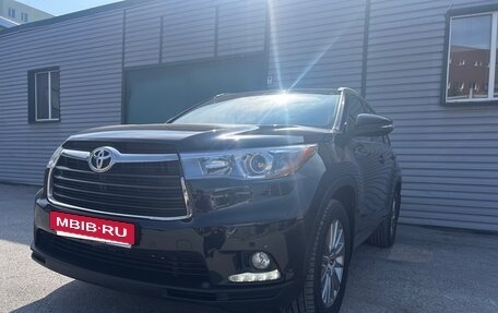 Toyota Highlander III, 2015 год, 3 390 000 рублей, 19 фотография
