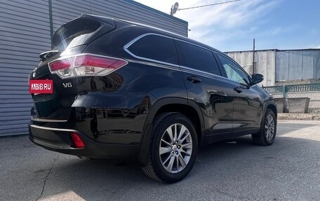 Toyota Highlander III, 2015 год, 3 390 000 рублей, 28 фотография