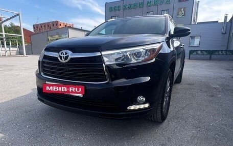 Toyota Highlander III, 2015 год, 3 390 000 рублей, 23 фотография