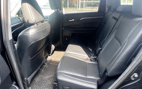 Toyota Highlander III, 2015 год, 3 390 000 рублей, 33 фотография