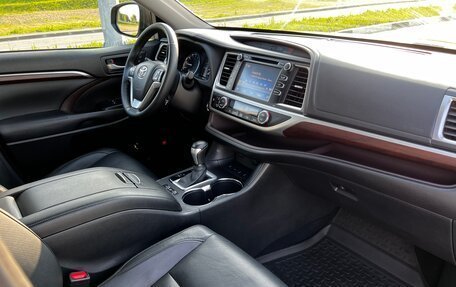 Toyota Highlander III, 2015 год, 3 390 000 рублей, 36 фотография
