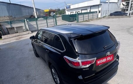 Toyota Highlander III, 2015 год, 3 390 000 рублей, 31 фотография