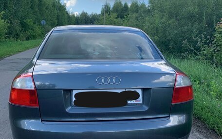 Audi A4, 2004 год, 570 000 рублей, 3 фотография
