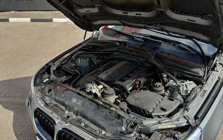 BMW 5 серия, 2004 год, 750 000 рублей, 13 фотография