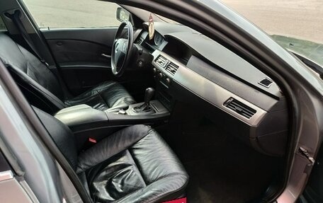 BMW 5 серия, 2004 год, 750 000 рублей, 9 фотография