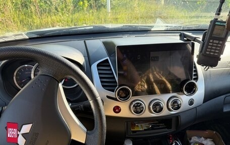 Mitsubishi L200 IV рестайлинг, 2013 год, 1 500 000 рублей, 5 фотография