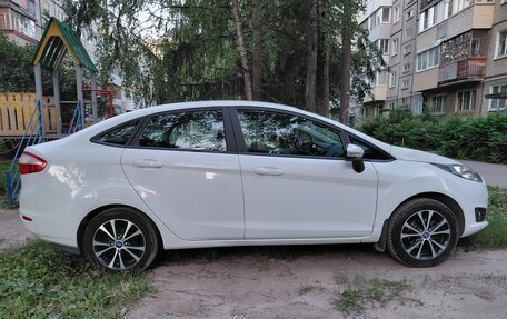 Ford Fiesta, 2015 год, 1 000 000 рублей, 6 фотография