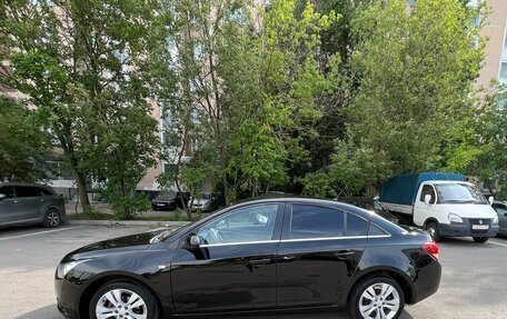 Chevrolet Cruze II, 2010 год, 549 000 рублей, 5 фотография