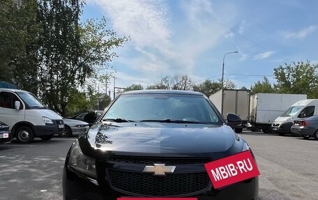 Chevrolet Cruze II, 2010 год, 549 000 рублей, 4 фотография