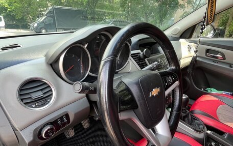 Chevrolet Cruze II, 2010 год, 549 000 рублей, 20 фотография
