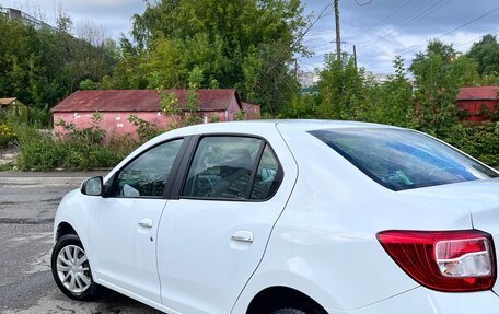 Renault Logan II, 2017 год, 950 000 рублей, 3 фотография