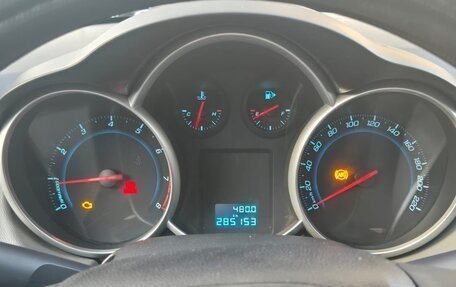 Chevrolet Cruze II, 2011 год, 650 000 рублей, 6 фотография