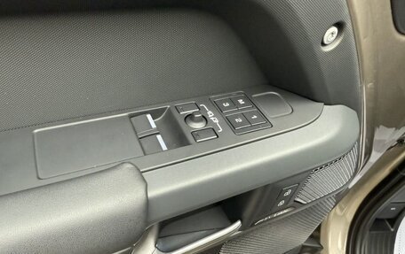 Land Rover Defender II, 2023 год, 9 750 000 рублей, 13 фотография