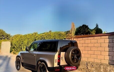 Land Rover Defender II, 2023 год, 9 750 000 рублей, 4 фотография