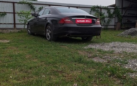 Mercedes-Benz CLS, 2005 год, 890 000 рублей, 4 фотография