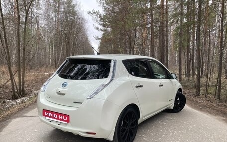 Nissan Leaf I, 2011 год, 650 000 рублей, 2 фотография