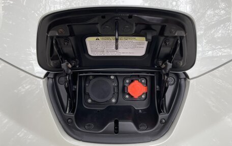 Nissan Leaf I, 2011 год, 650 000 рублей, 17 фотография
