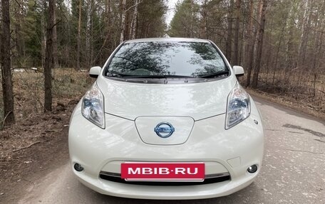 Nissan Leaf I, 2011 год, 650 000 рублей, 9 фотография