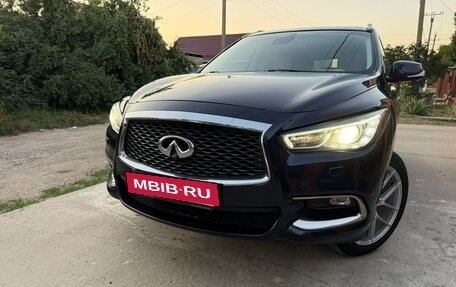 Infiniti QX60 I рестайлинг, 2017 год, 2 400 000 рублей, 16 фотография