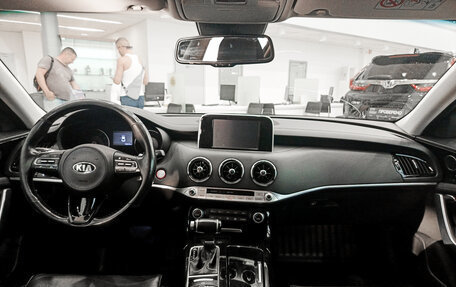 KIA Stinger I, 2019 год, 2 295 000 рублей, 17 фотография