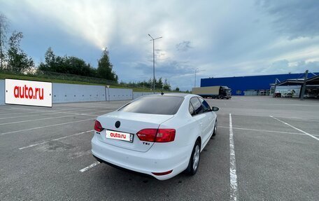 Volkswagen Jetta VI, 2013 год, 870 000 рублей, 4 фотография