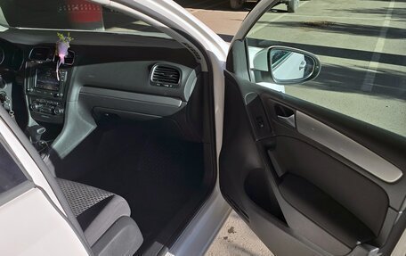 Volkswagen Golf VI, 2009 год, 810 000 рублей, 19 фотография