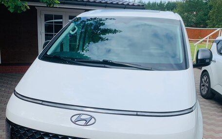 Hyundai Staria, 2022 год, 4 580 000 рублей, 3 фотография